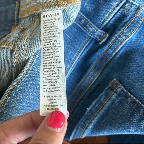 SPANX Women’s Shaping Slimming Bootcut Jeans Dark Wash Pull-On Stretch Small - Picture 8 of 8